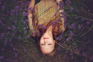How to Stay in the Present Moment in Everyday Life