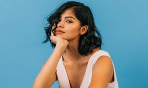 How To Apply Sunscreen On The Brows Without A White Cast